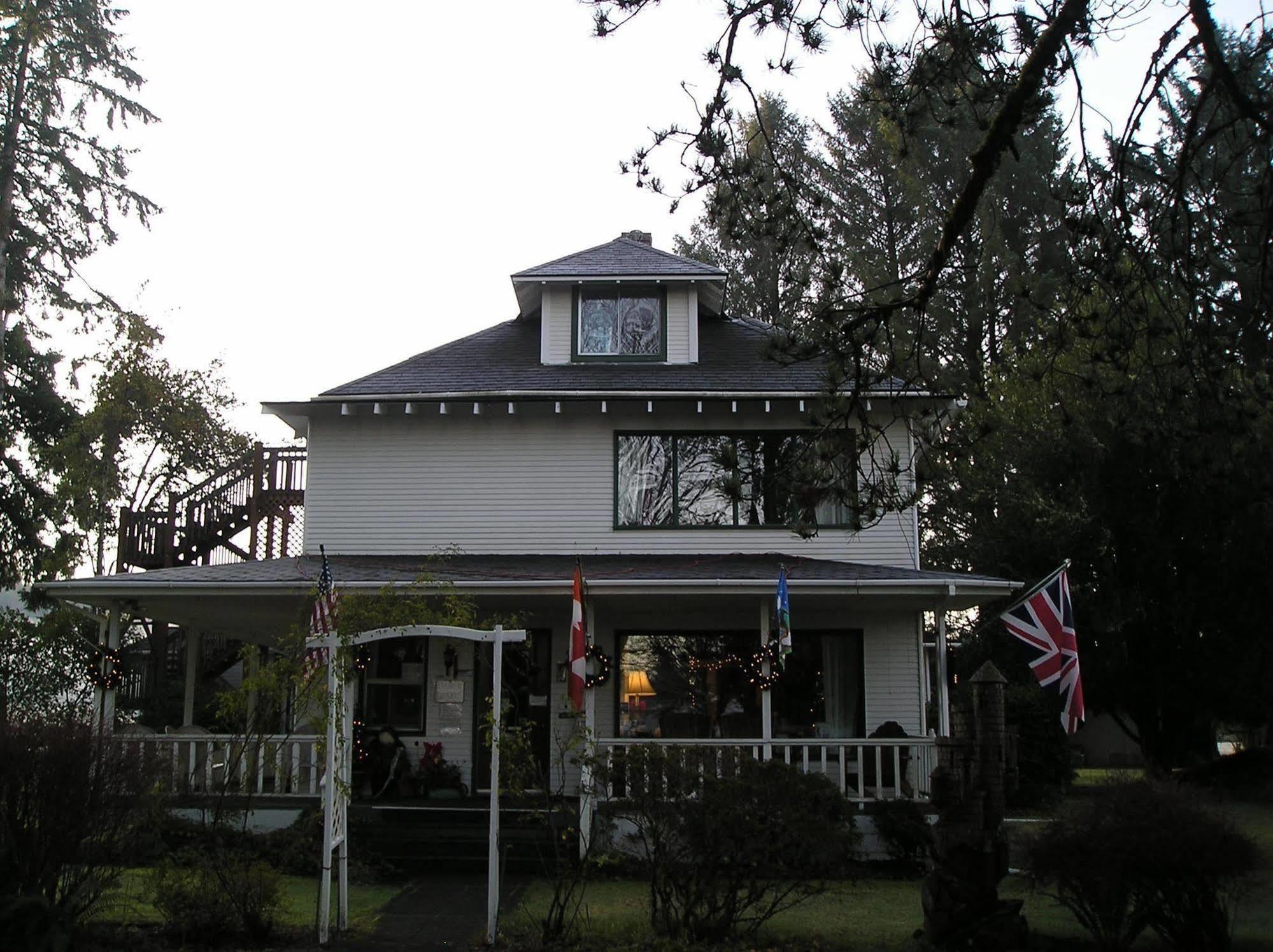Miller Tree Inn Forks Exterior foto